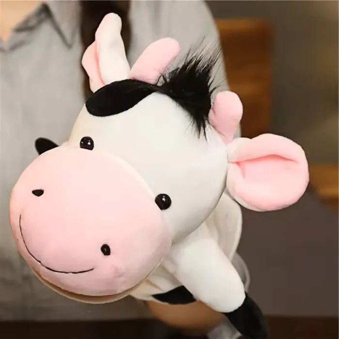 Plyšový maňásek na ruku Kravička 27 cm